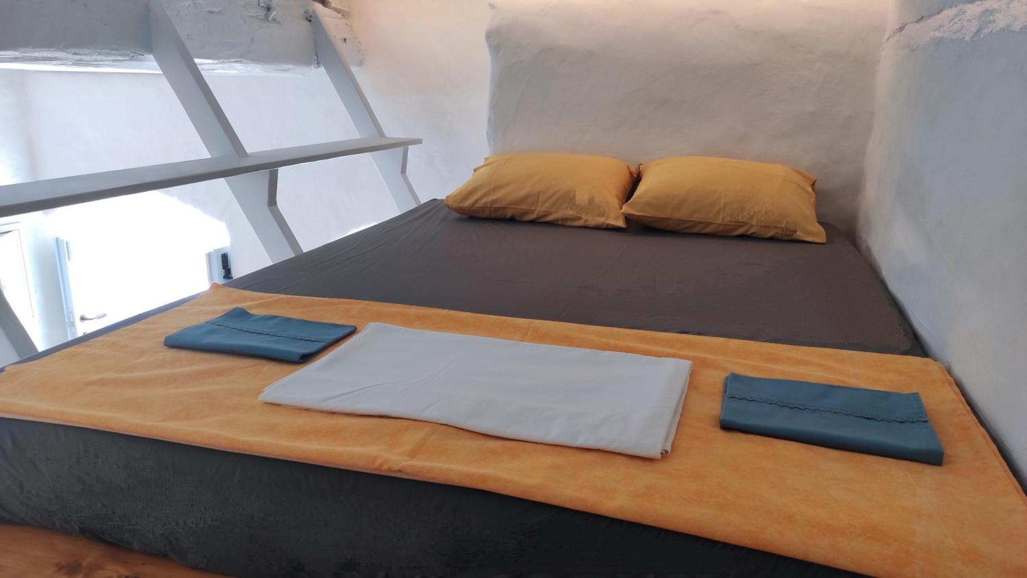 Hidden Gem - Sifnos, Kastro. Apartment Kastron  ภายนอก รูปภาพ