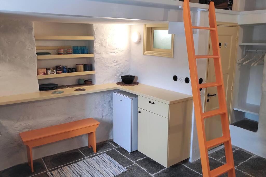 Hidden Gem - Sifnos, Kastro. Apartment Kastron  ภายนอก รูปภาพ